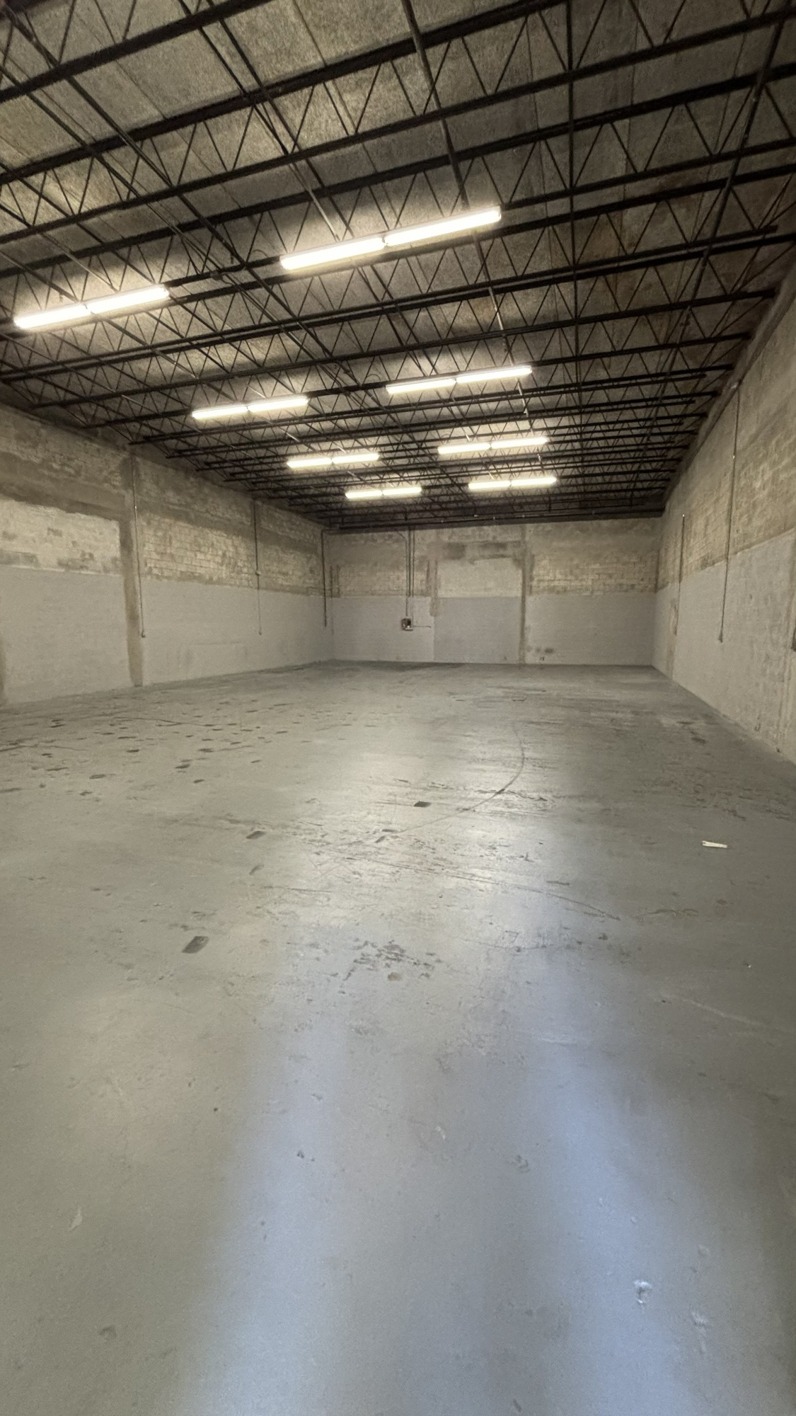 West Park Main - 2210 - Photo 2