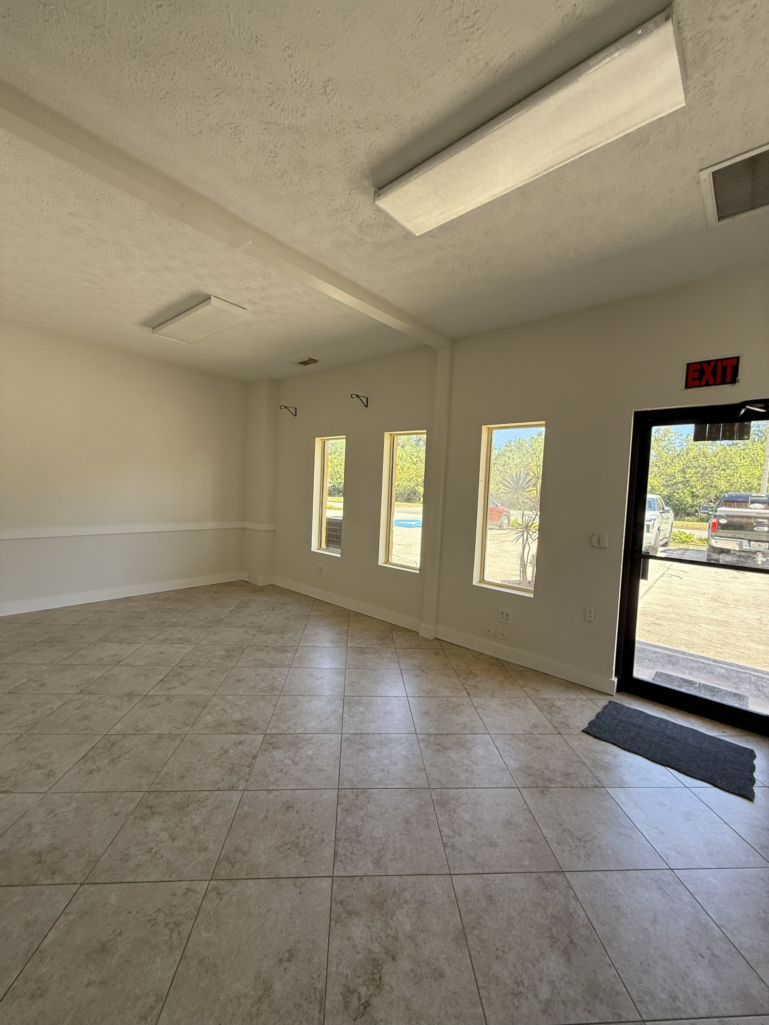 1670 SE VILLAGE GREEN DRIVE - 1692 - Photo 2