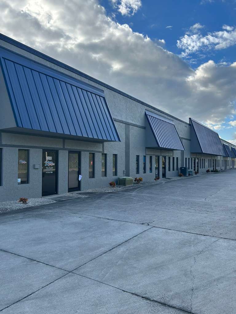 1670 SE VILLAGE GREEN DRIVE