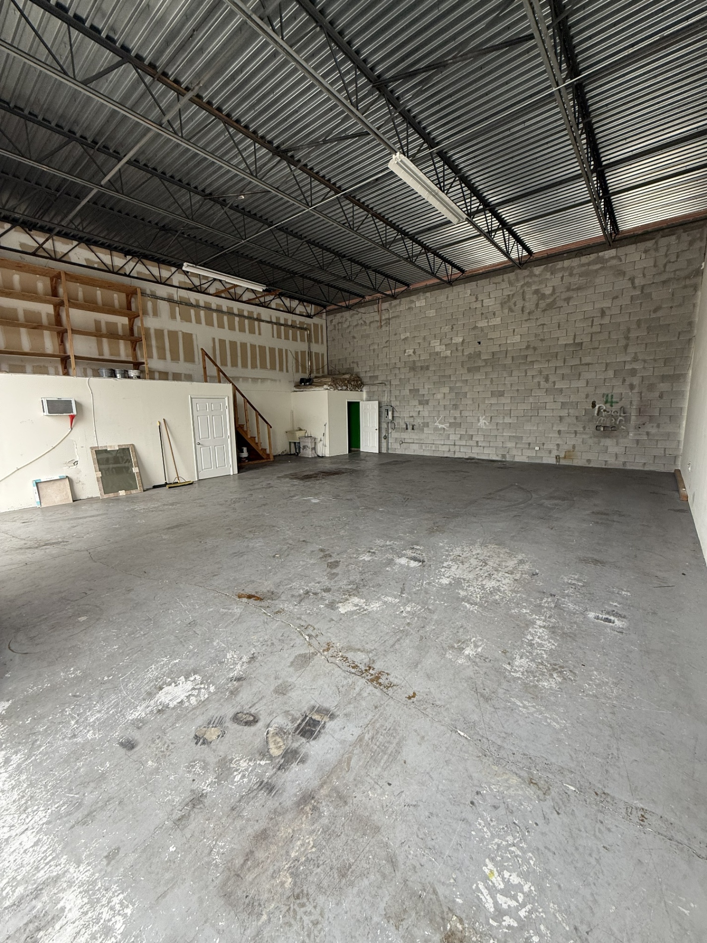 2155 SETTLE AVE - B3/B4 - Photo 1