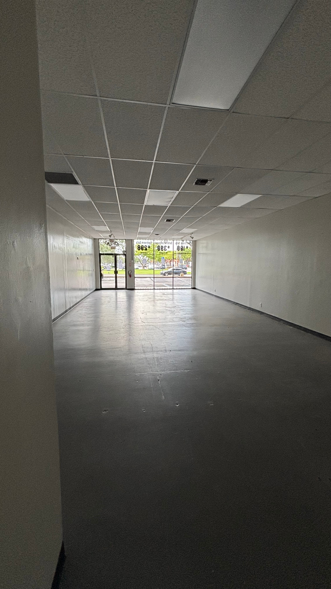 West Park  - 5935 - Photo 2