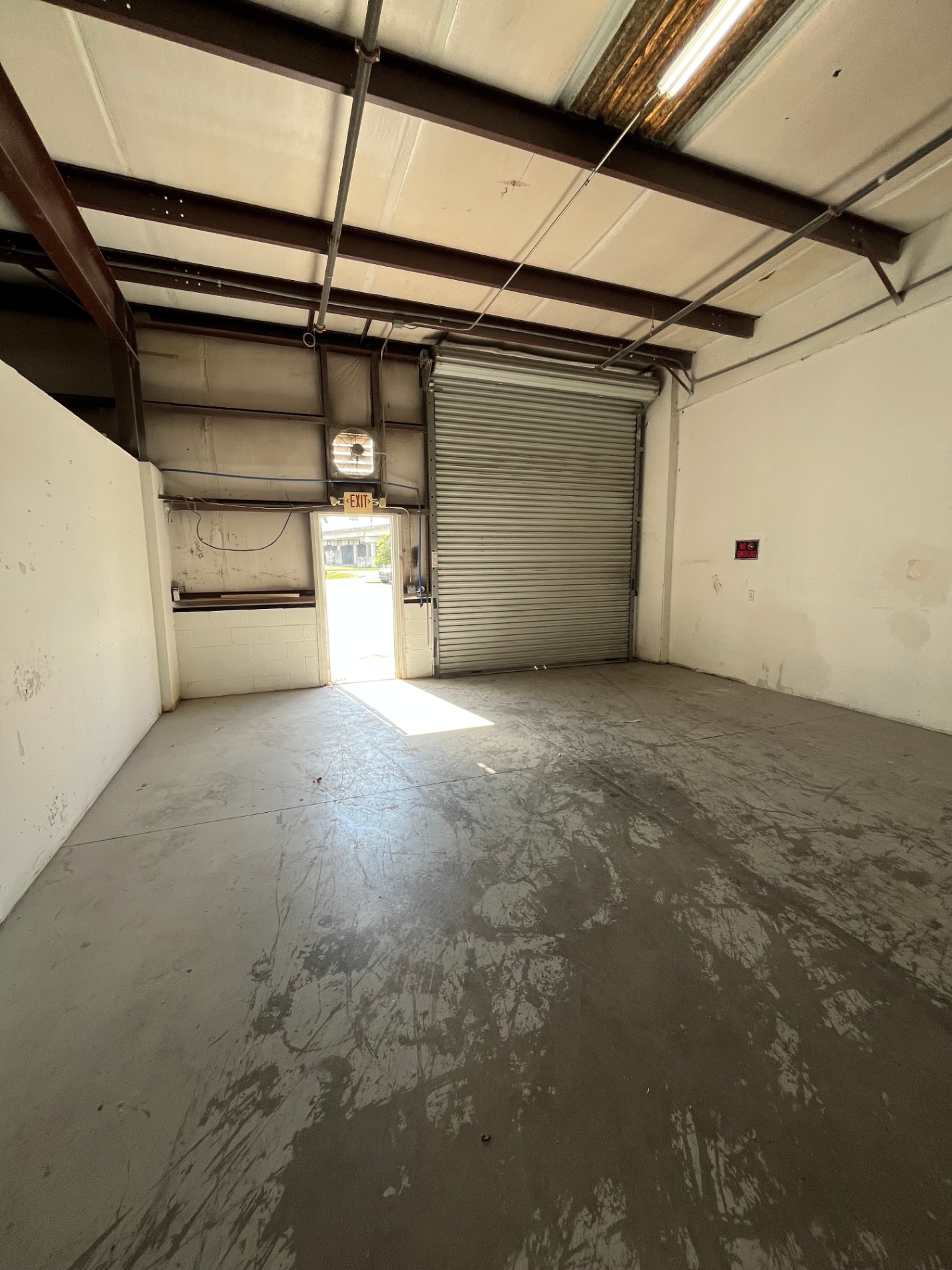 Riviera Beach - 8 - Photo 3