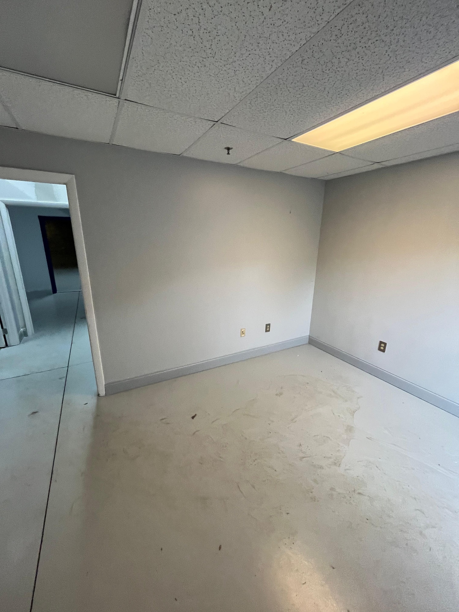 Riviera Beach - 3A - Photo 4