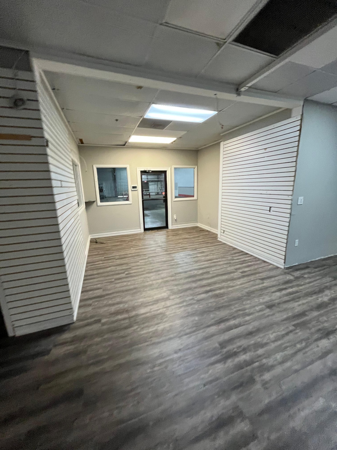 Riviera Beach - 14 & 15  - Photo 2