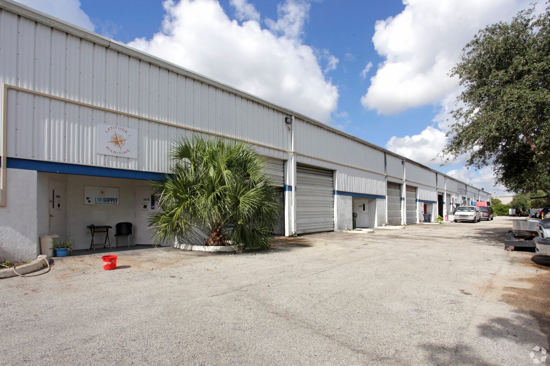 Lauderhill - Photo 4