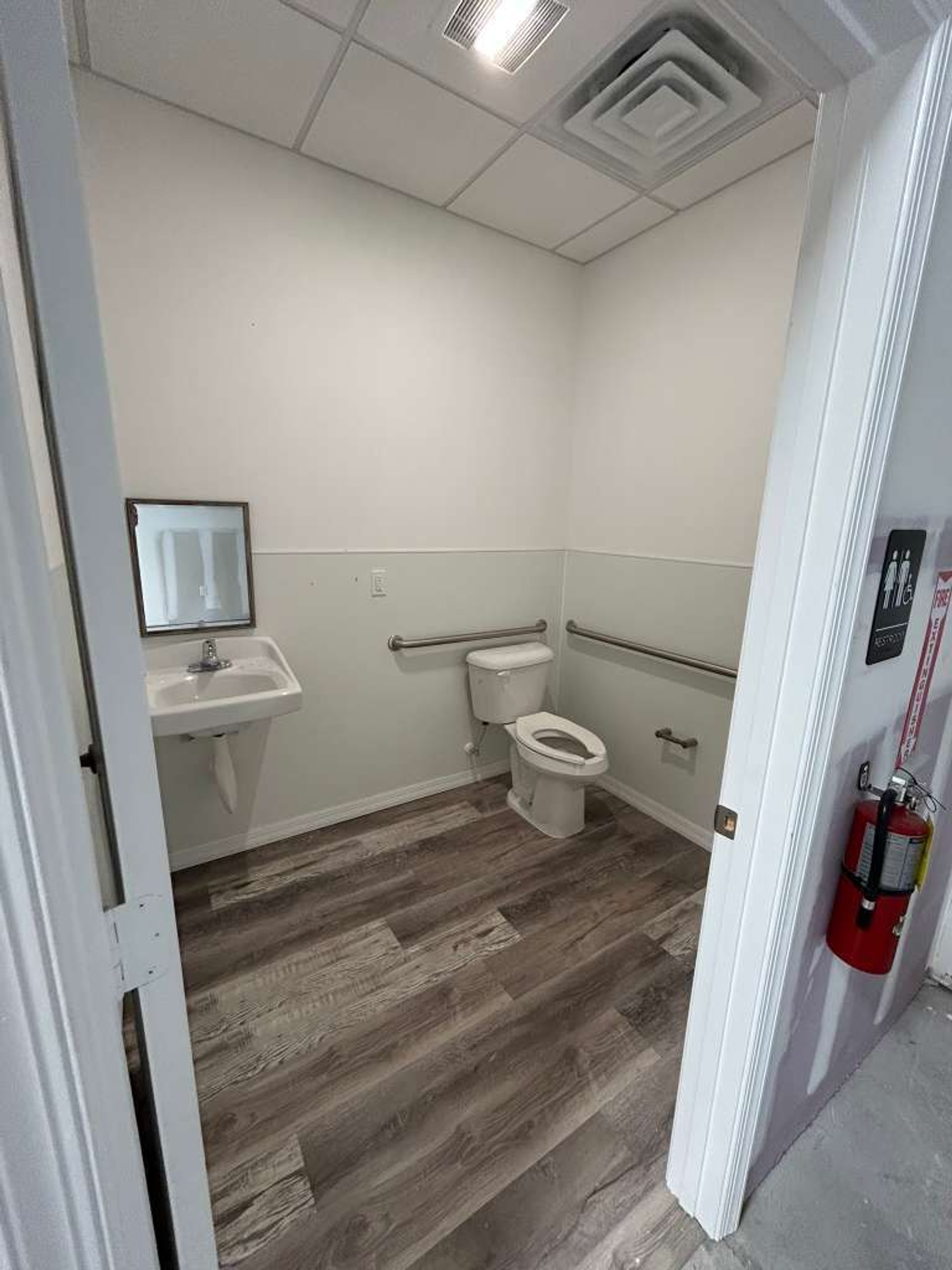 NW PEACOCK BLVD  - 510-103 - Photo 4