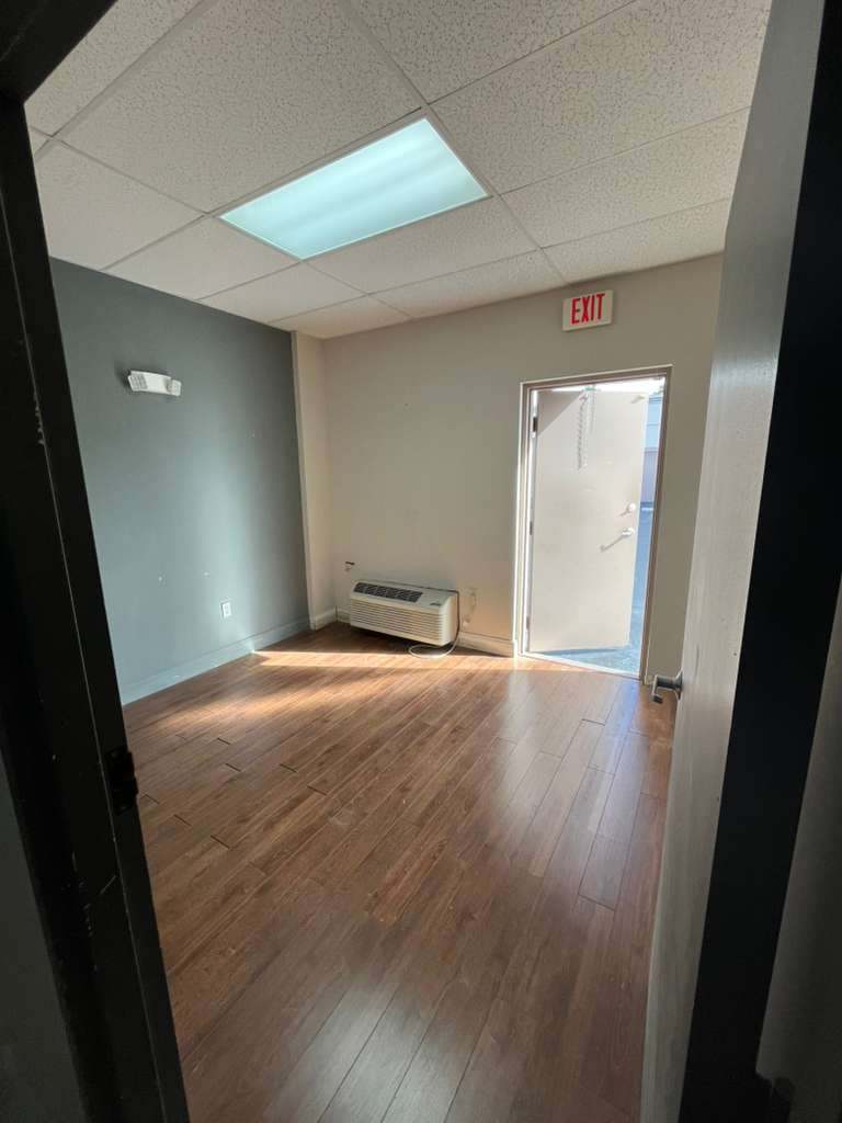 Deerfield Beach - 1531-05 - Photo 1