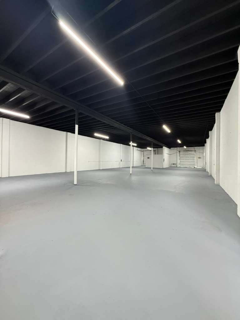 3904 NW 32nd Ave - Bay 9 