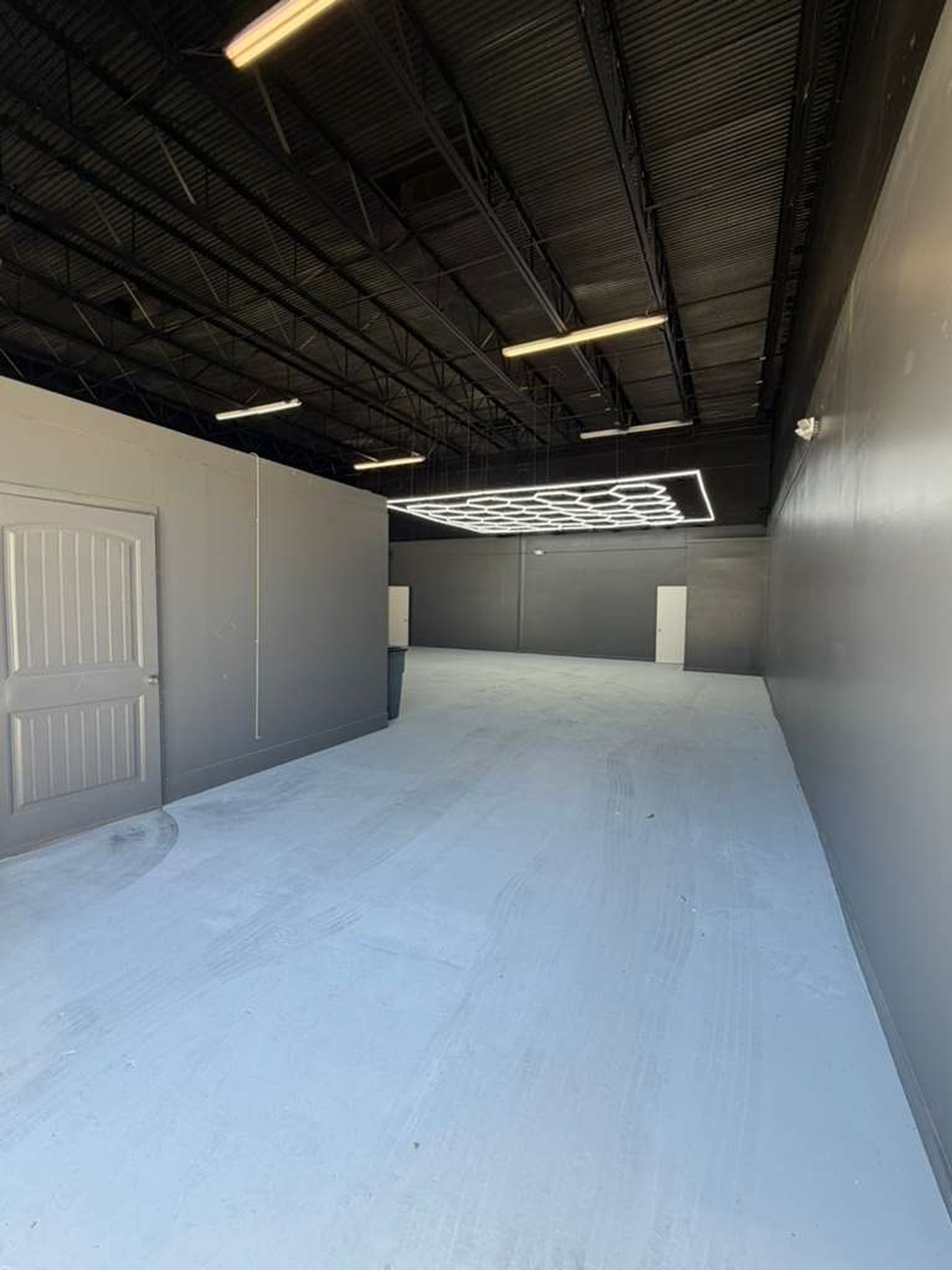 1670 SE VILLAGE GREEN DRIVE - 1216-18 - Photo 2