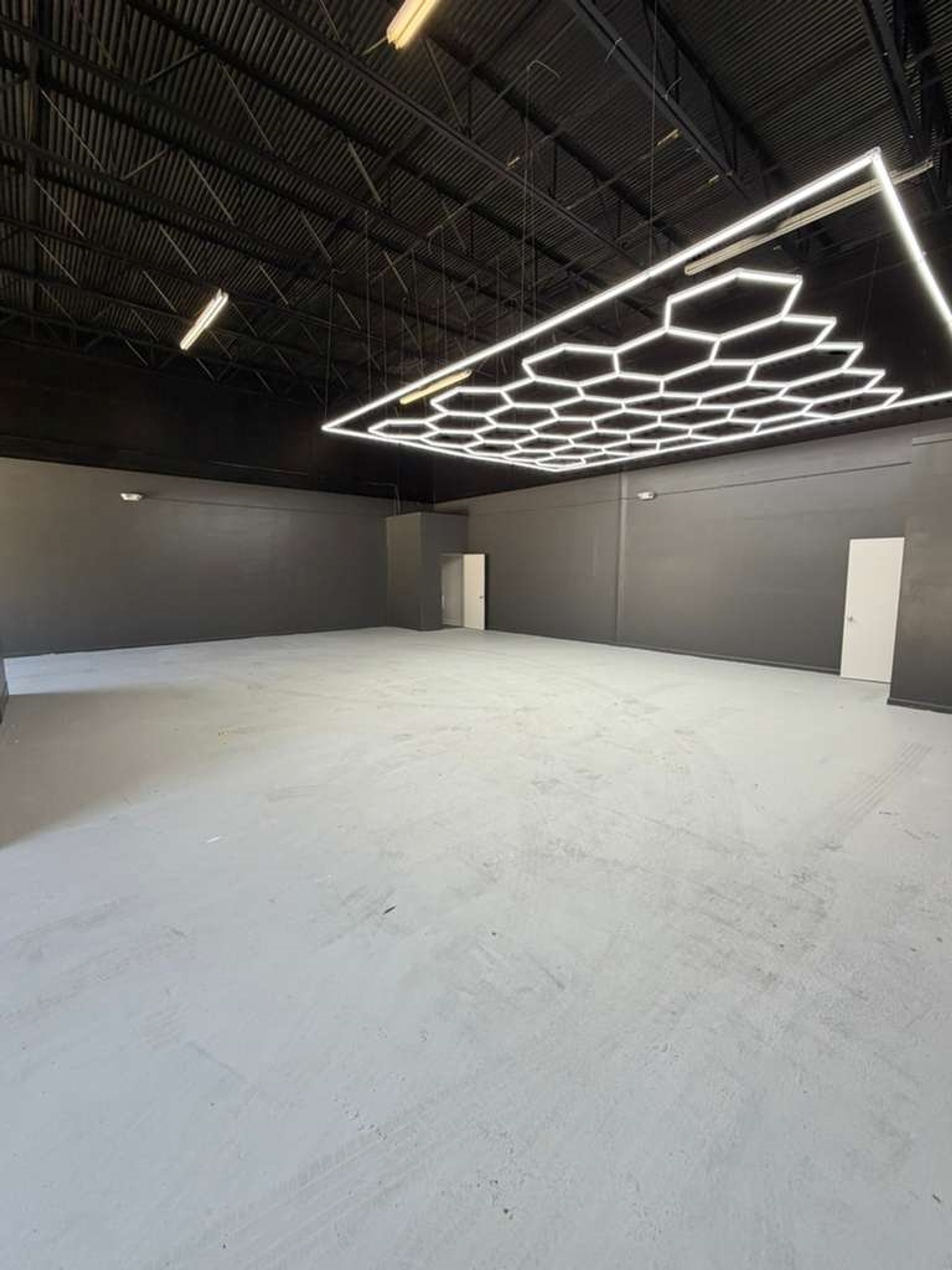 1670 SE VILLAGE GREEN DRIVE - 1216-18